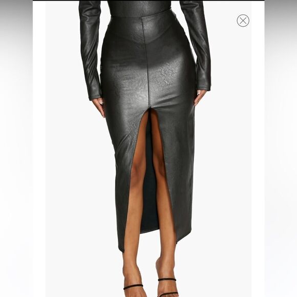 NWT Naked Wardrobe Black Faux Leather Midi Skirt 2X Front Slit - Picture 11 of 15